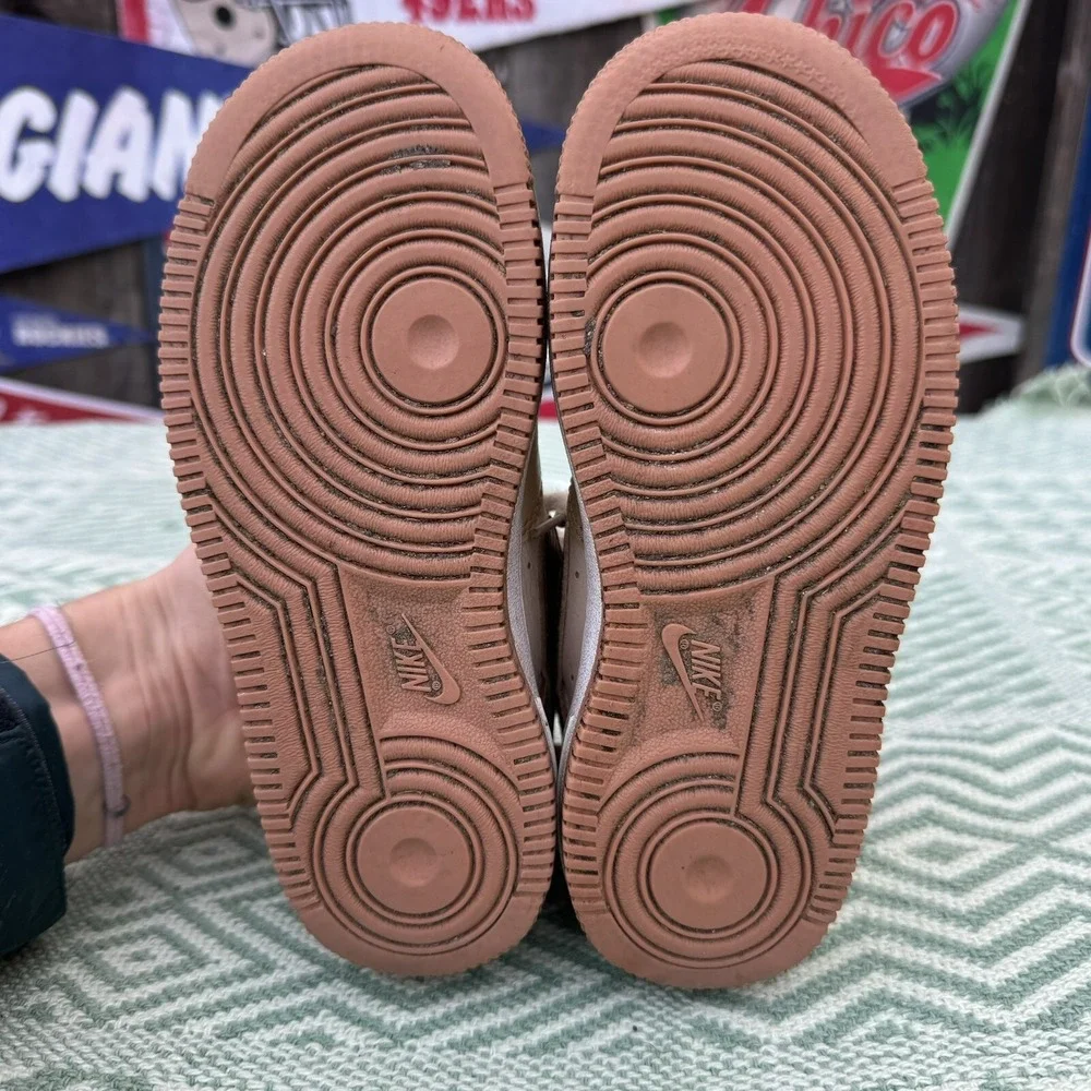 Size 13c - DQ5974-200 Preschool Nike FORCE 1 LV8‎ PS 'ALE BROWN'